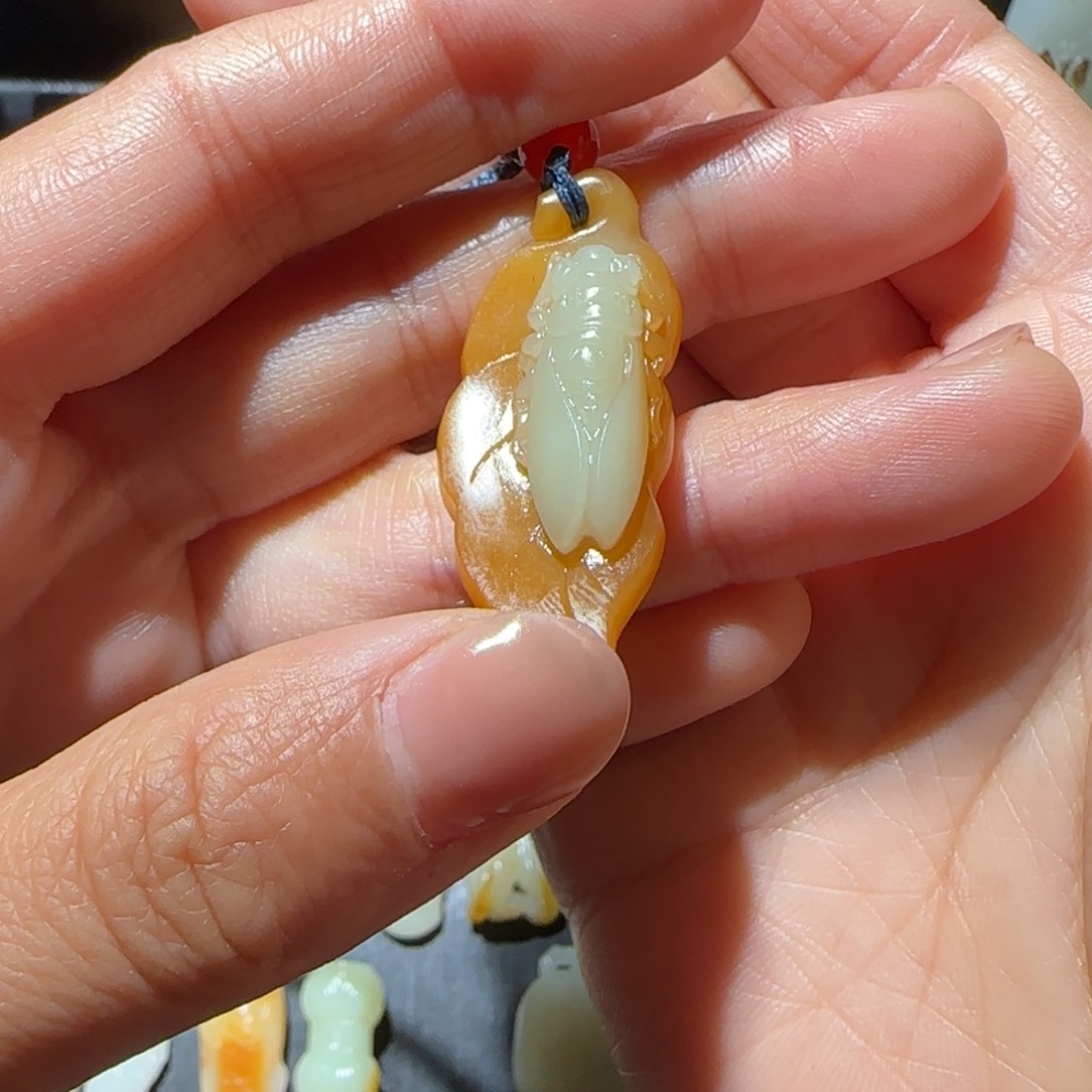 和田玉颈饰未镶嵌阿****）