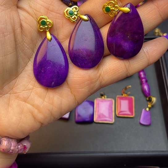 非金属水滴吊坠紫丝绒