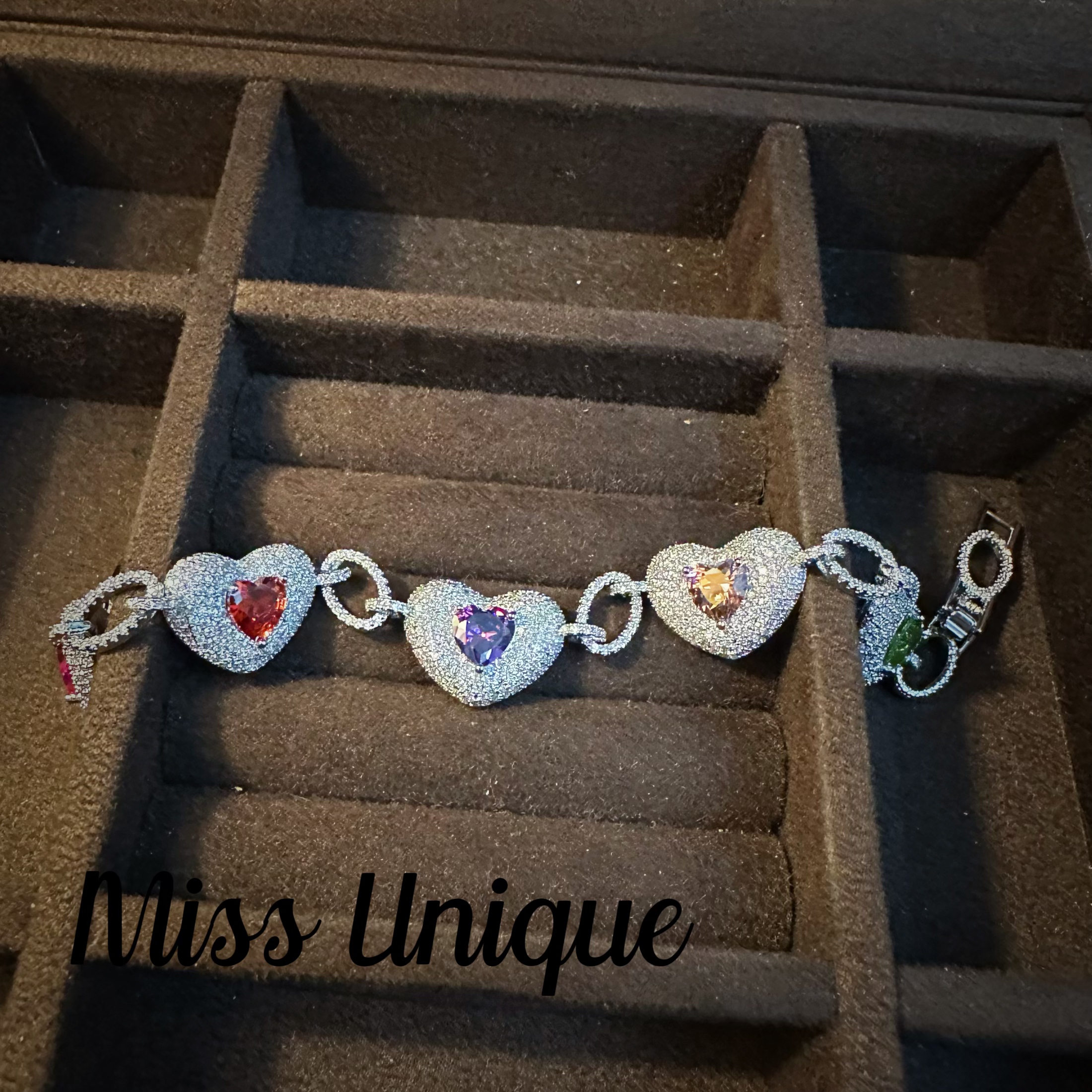 S6626彩色爱心手链