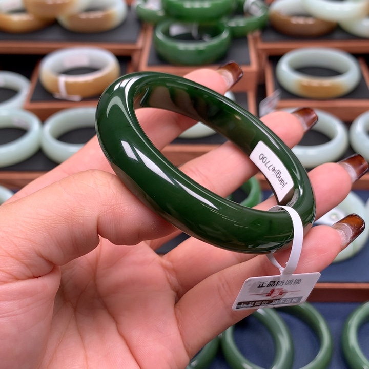 和田玉（碧玉）手镯未镶嵌