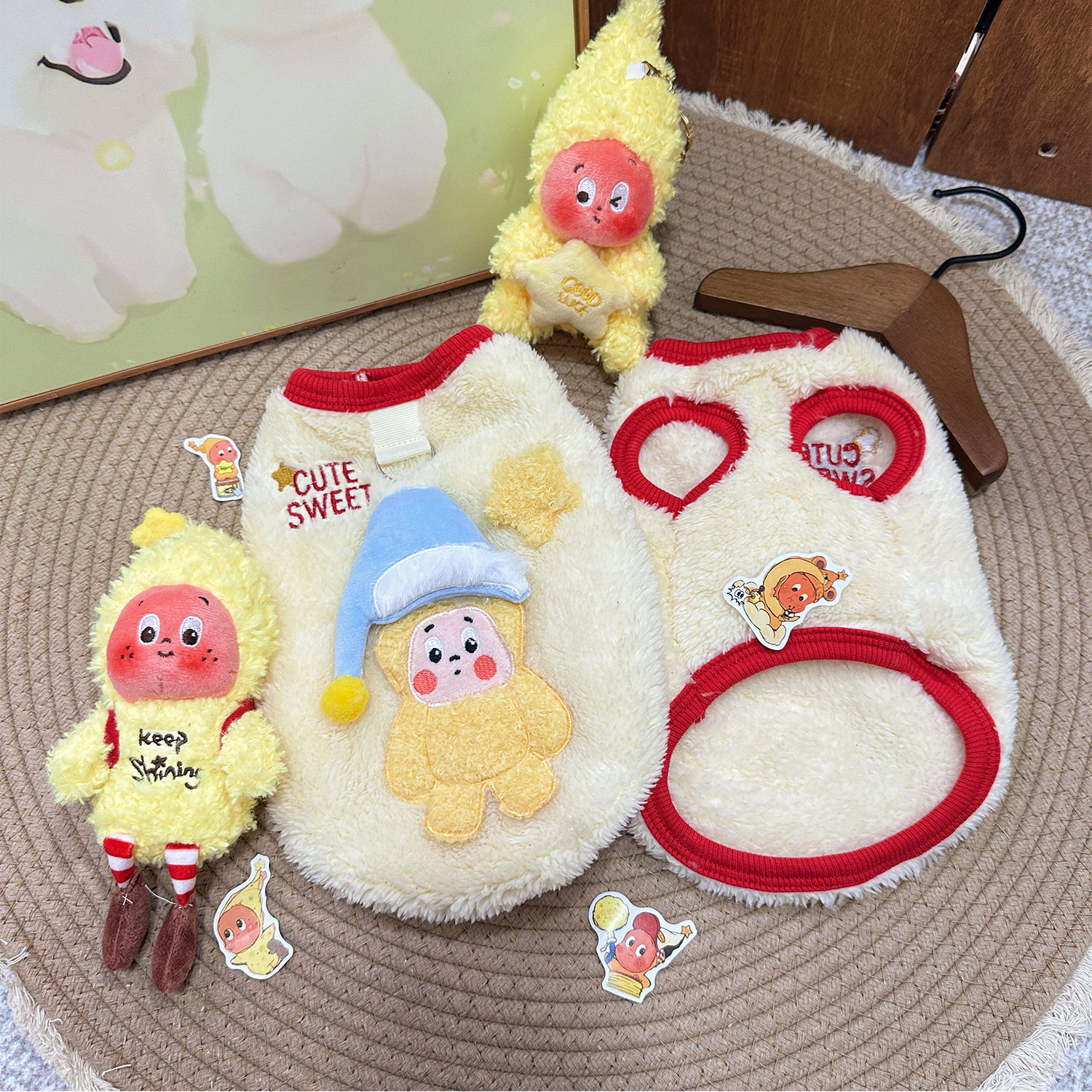 狗狗衣服秋冬新款加绒可爱蓝帽星星人公仔泰迪比熊猫咪小型犬服装