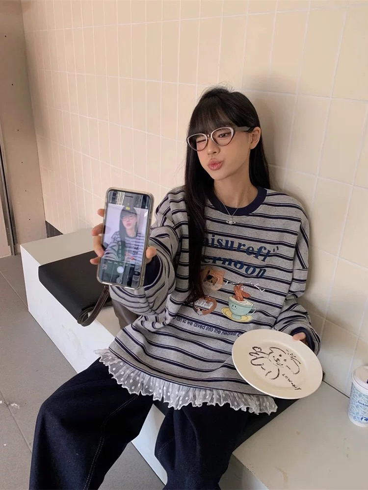 韩国东大门春季新款条纹长袖蕾丝花边卫衣女时尚长袖宽松上衣