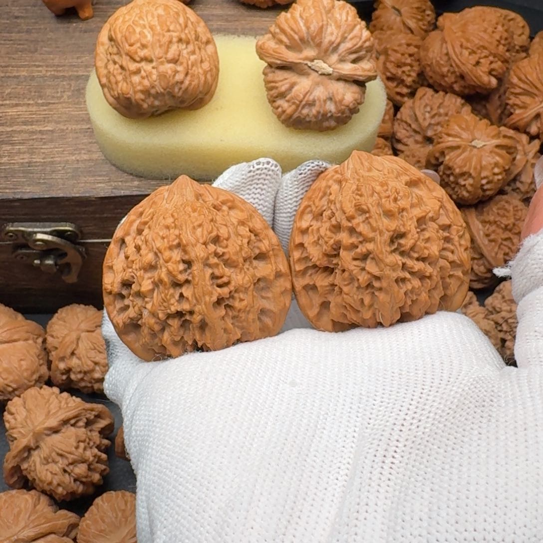 文玩核桃吊坠明**说41+满天星