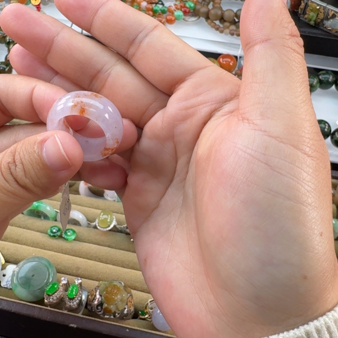 翡翠未镶嵌戒指特色戒圈