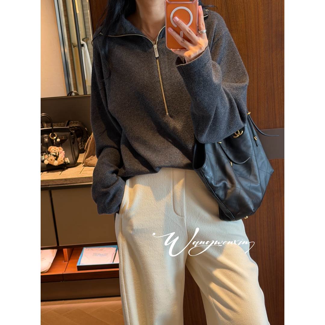 【王雯馨】“高品定义”时髦需要态度自留分享 羊绒衫