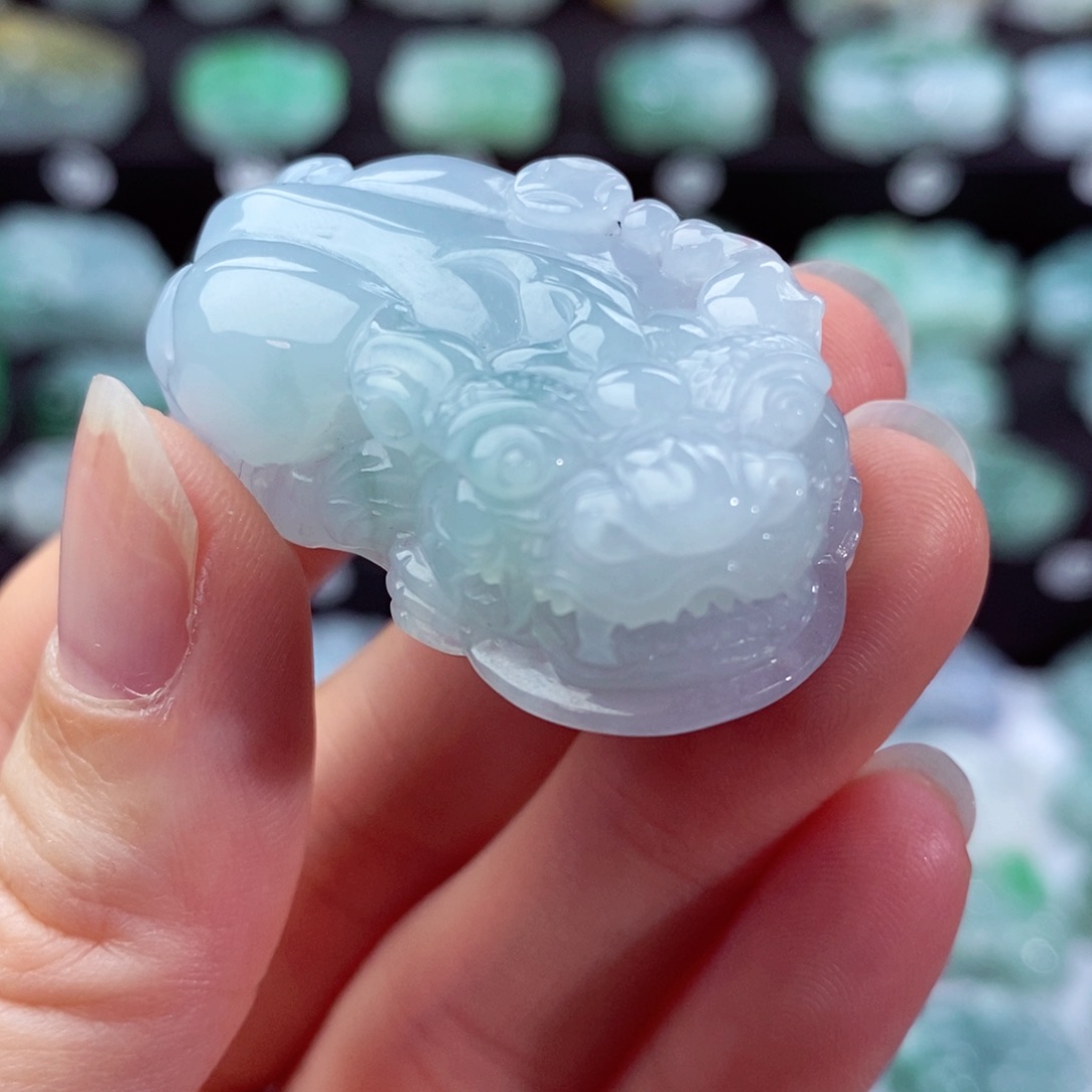 翡翠颈饰未镶嵌天然