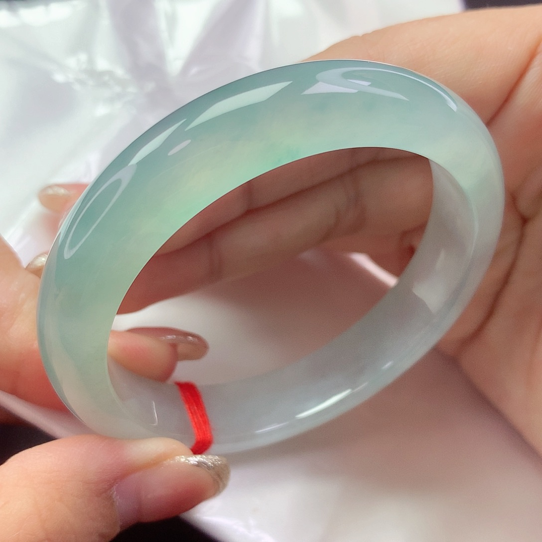 【闪购商品】翡翠手镯未镶嵌a 1910010