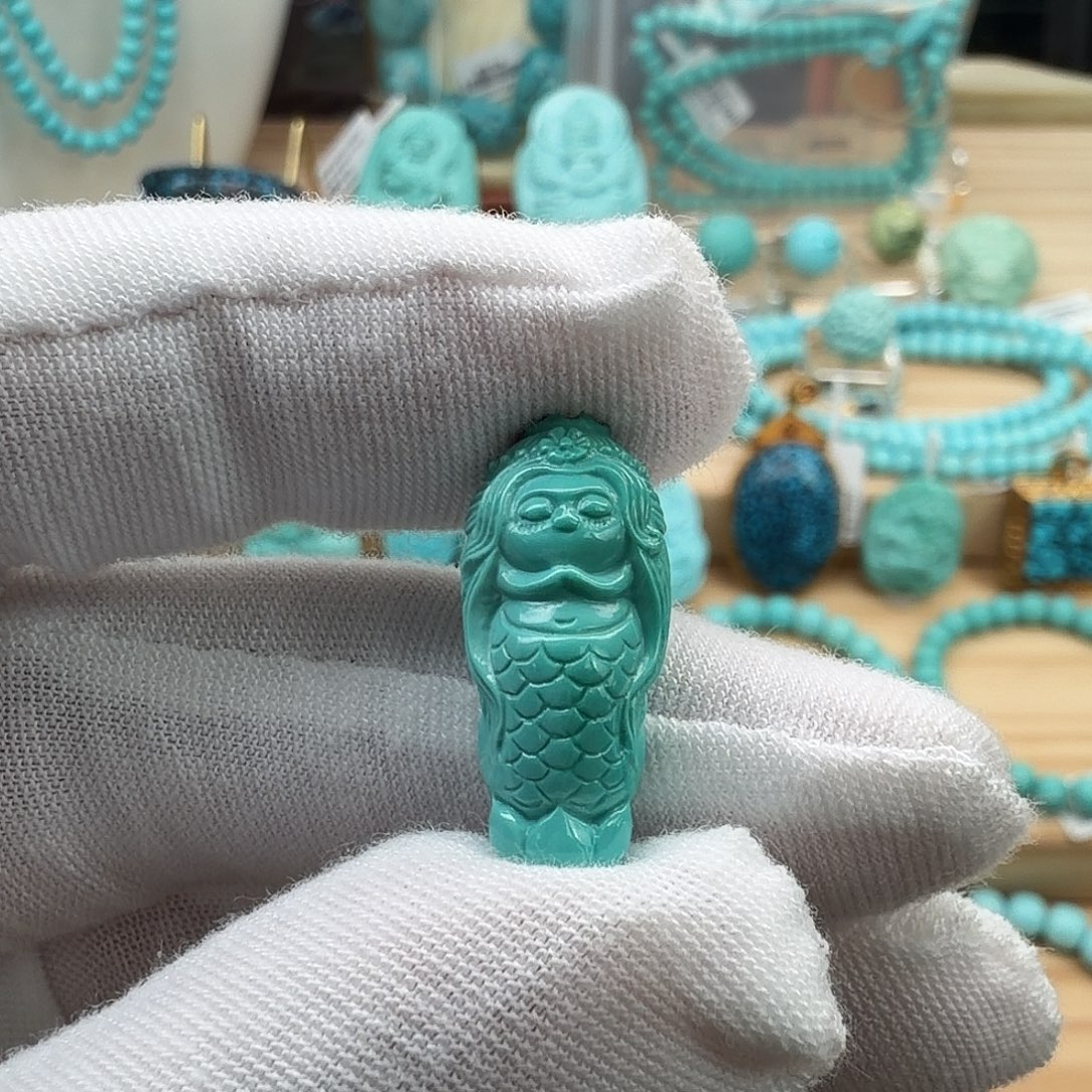 绿松石未镶嵌珠宝奇石