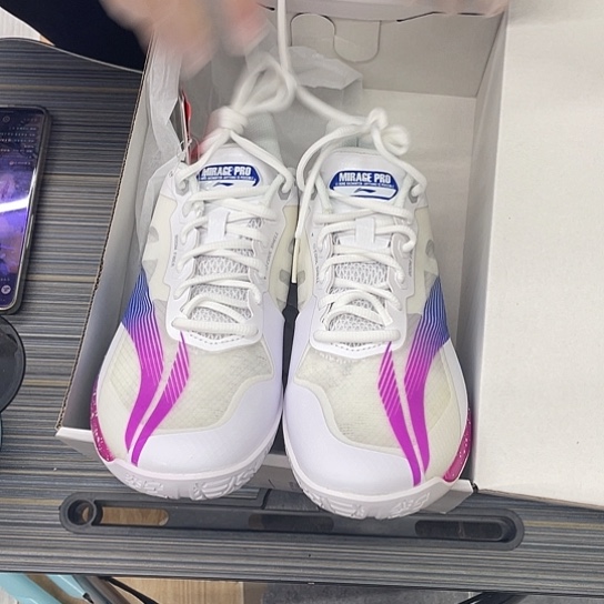 57号李宁羽毛球鞋41.255底黄