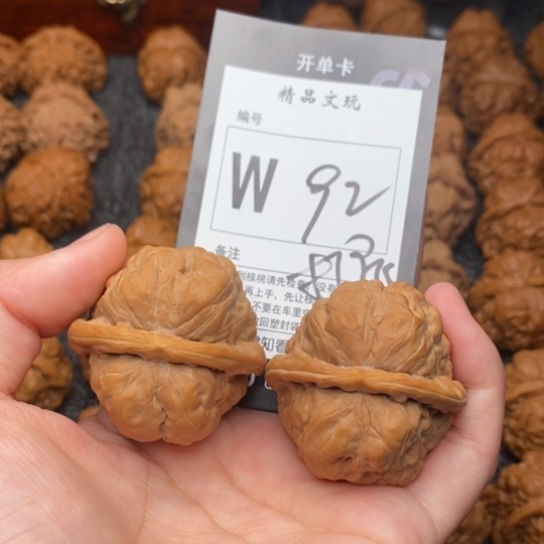 吊坠桃核我是第一百41