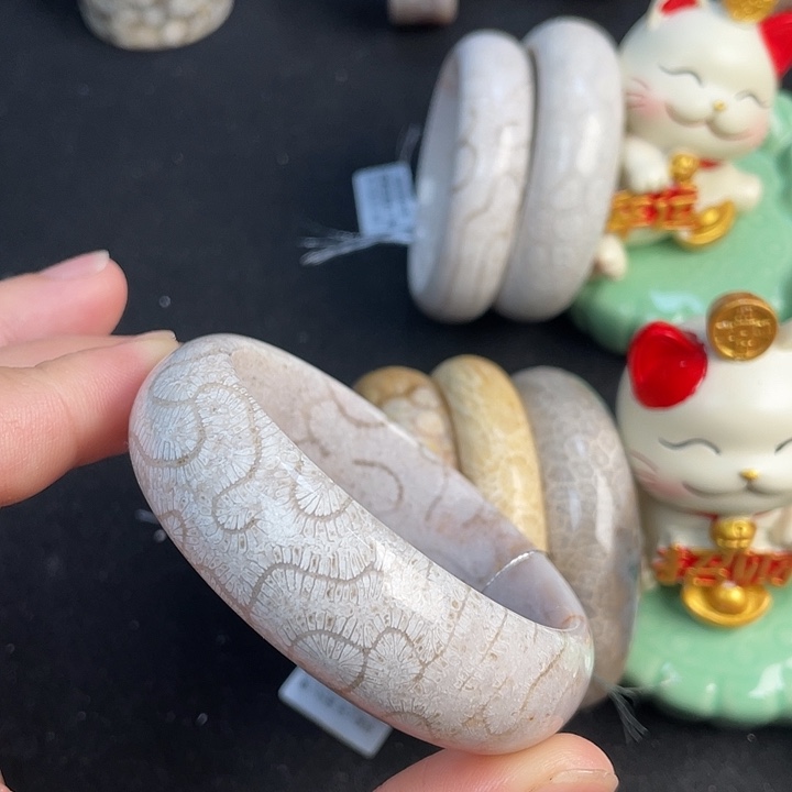 硅化珊瑚（珊瑚玉）未镶嵌手镯57
