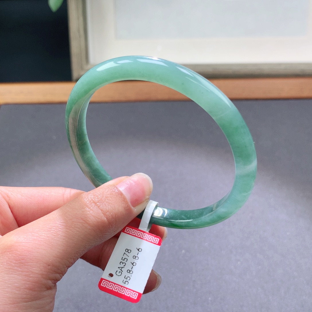 翡翠手镯未镶嵌天然翡翠手镯叮当镯