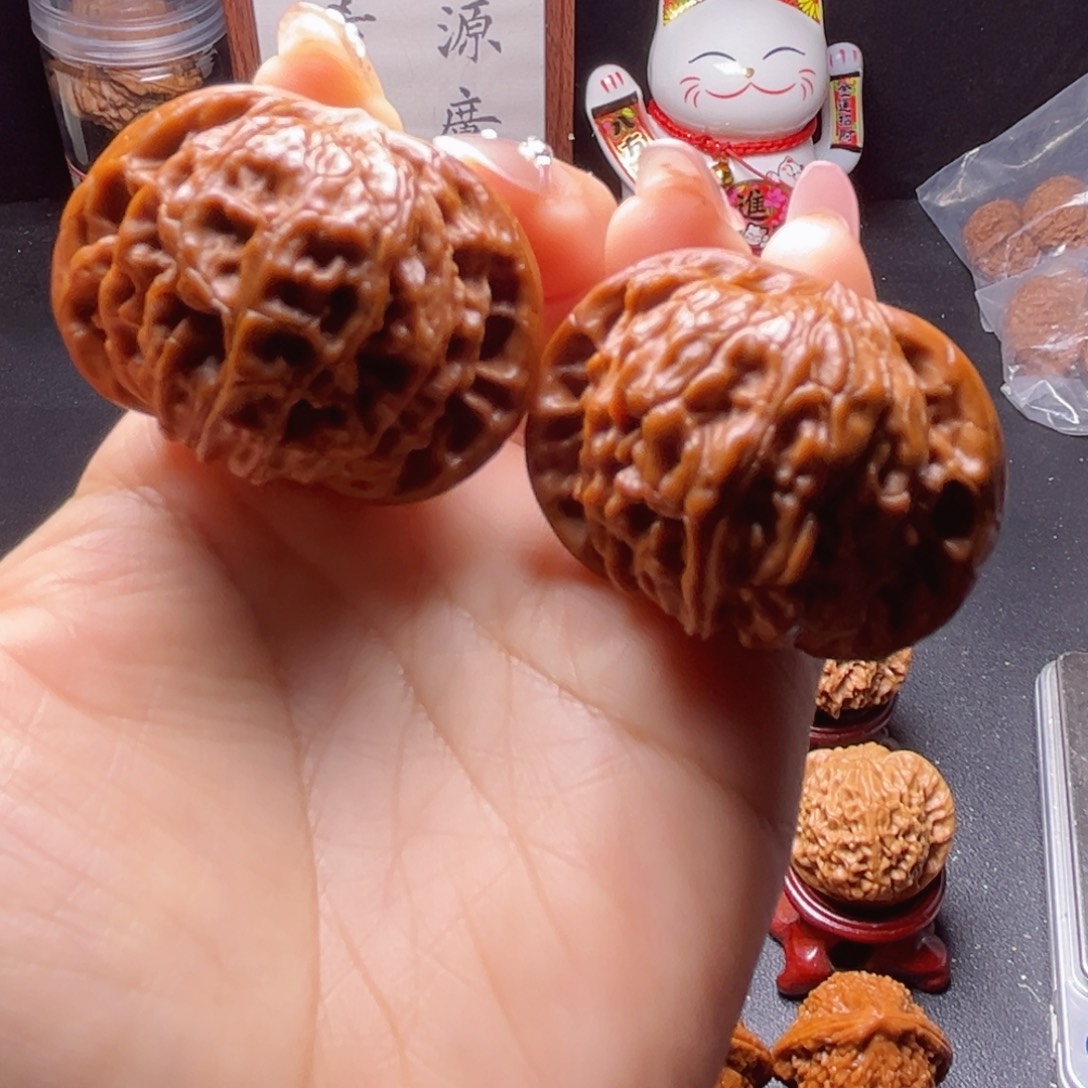 吊坠文玩核桃45.5尺红色磨盘