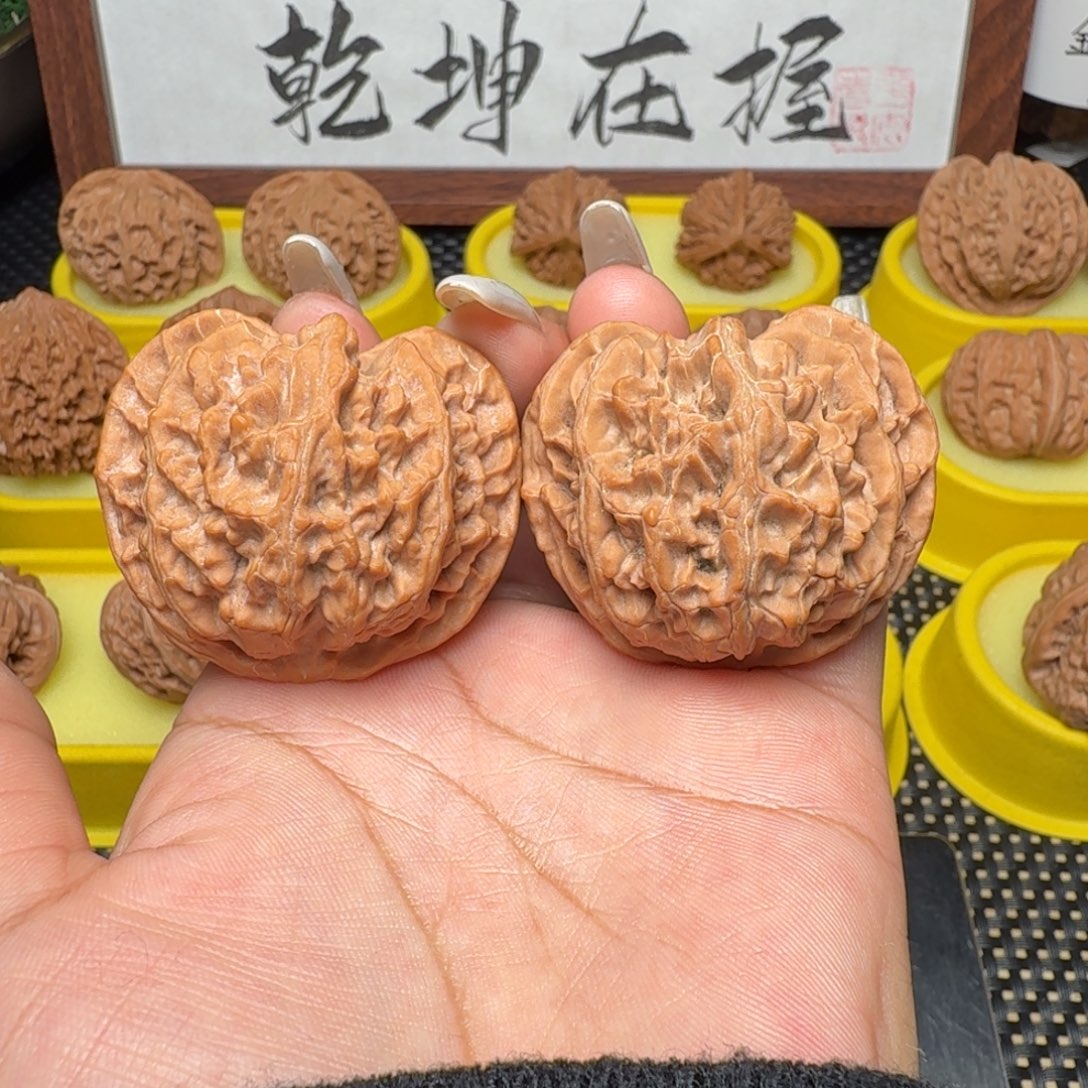 文玩核桃吊坠45苹果园精对