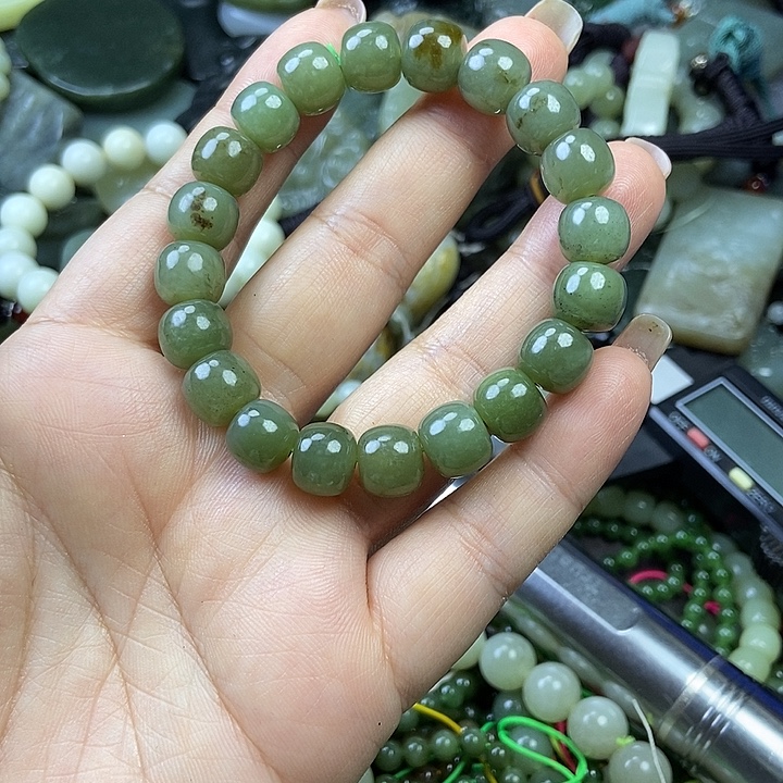 和田玉未镶嵌颈饰137