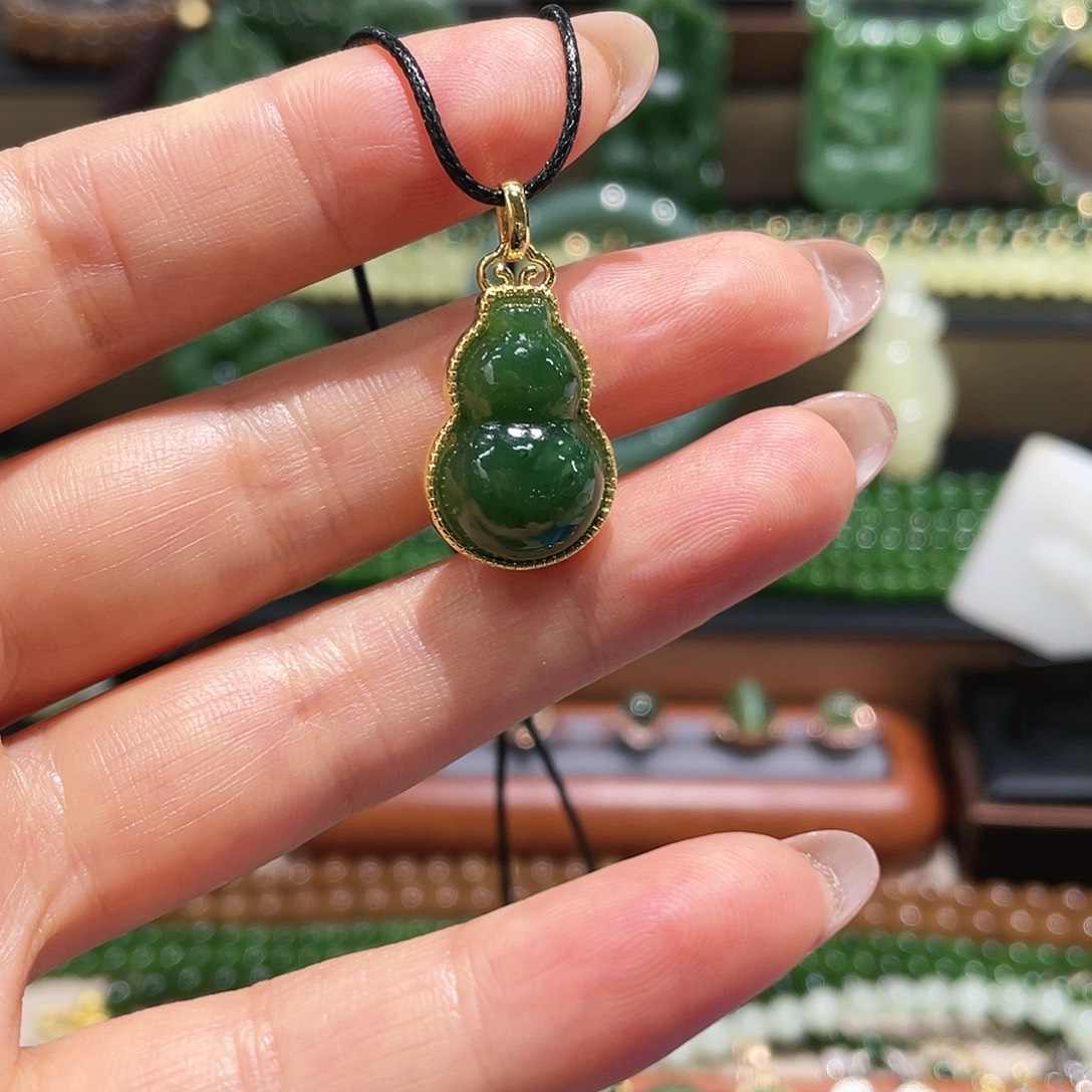 和田玉未镶嵌戒指