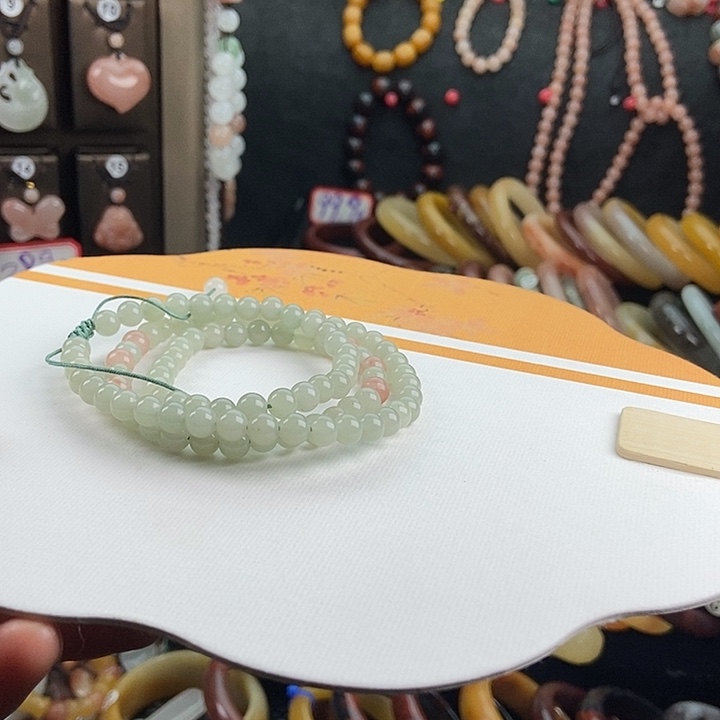 糖***糖石英质玉未镶嵌手链