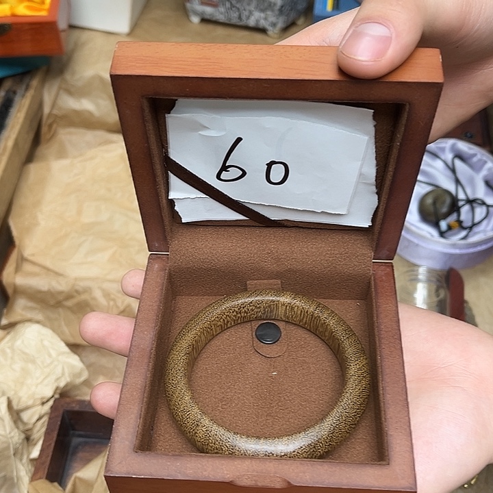 大叶紫檀（黑酸枝木类）