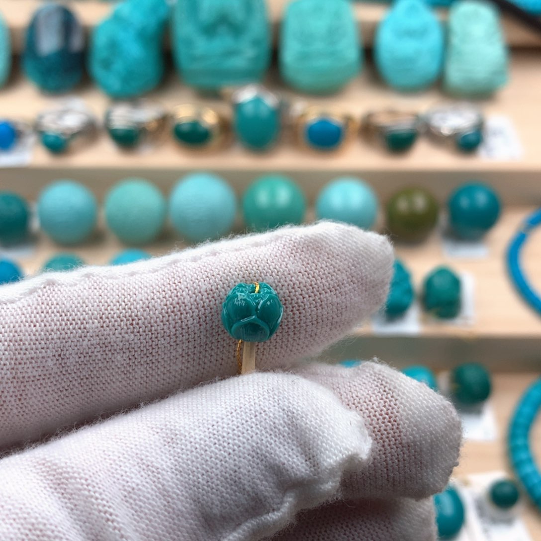 绿松石配饰未镶嵌