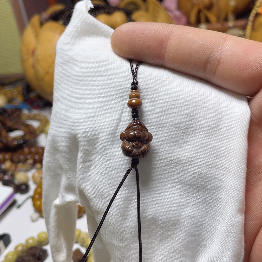 手串星月菩提雕刻八戒虎皮玉化料福利款