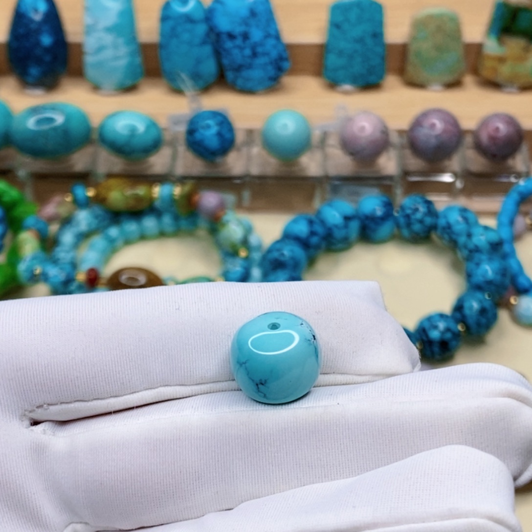 绿松石未镶嵌珠宝奇石