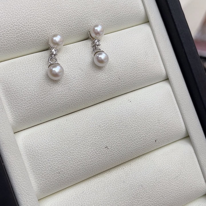 银S925镶嵌淡水珍珠颈饰