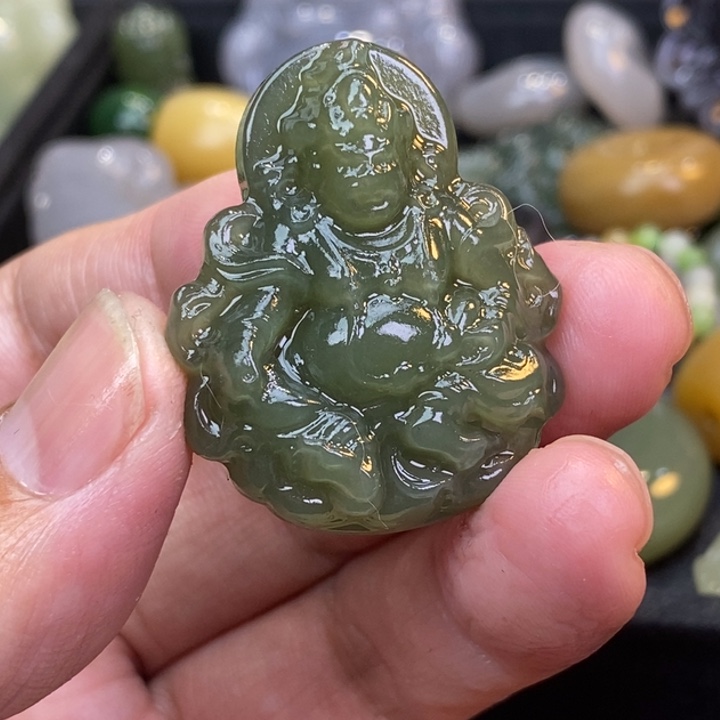 和田玉未镶嵌颈饰