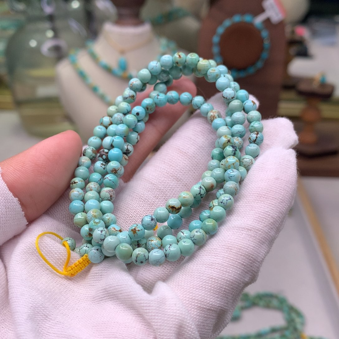 绿松石配饰未镶嵌