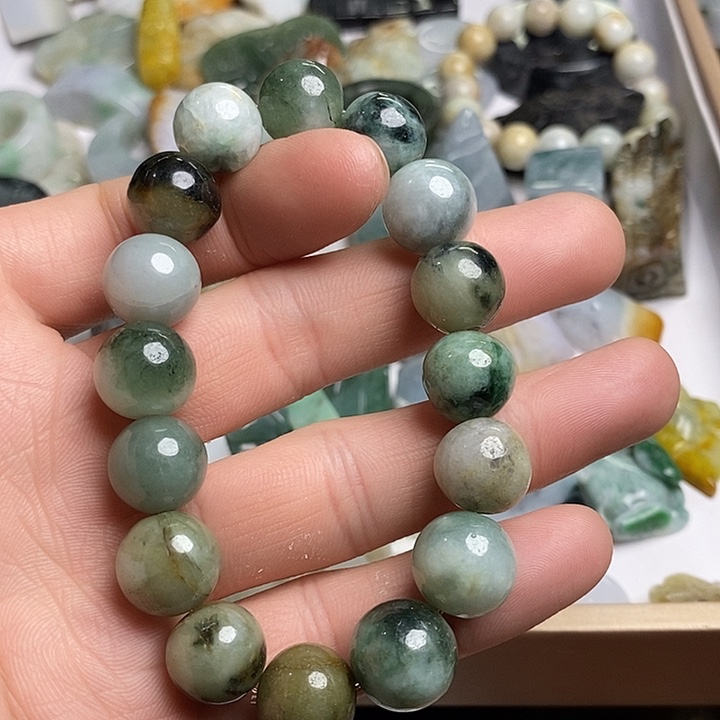 用***8翡翠未镶嵌颈饰天然翡翠