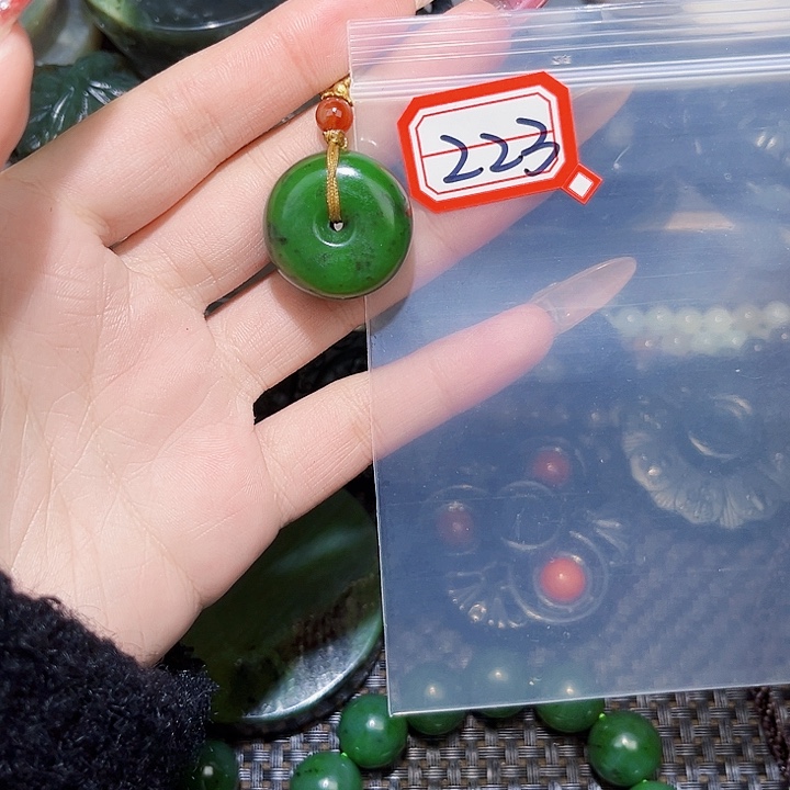 和田玉和田玉边角料随机发未镶嵌