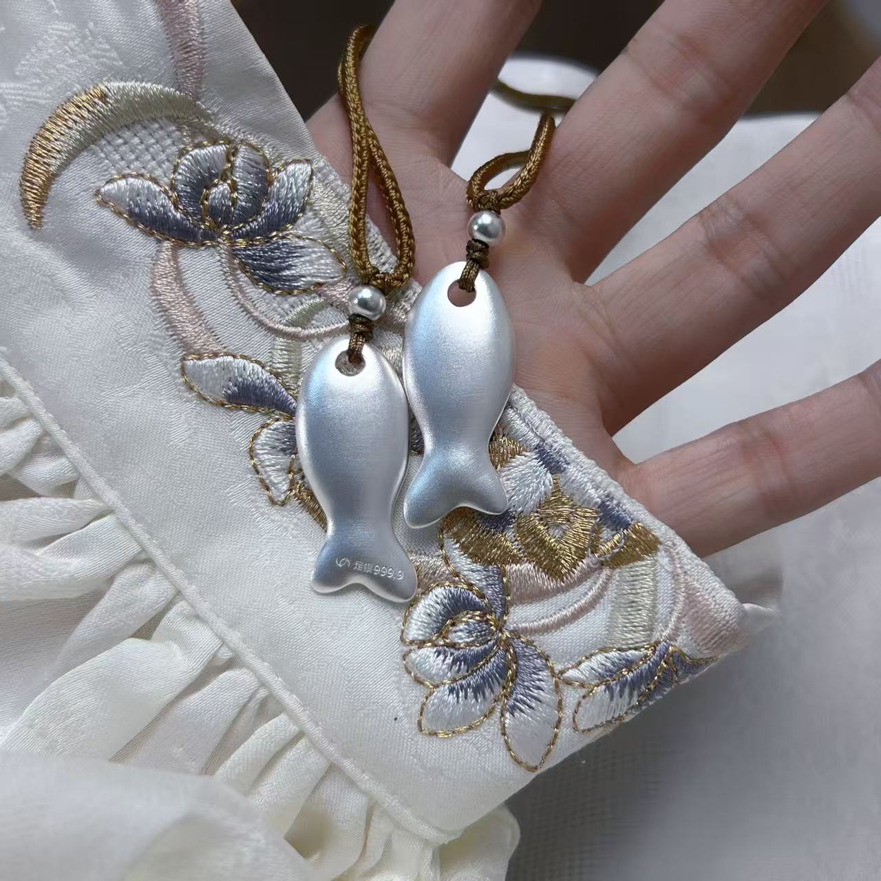 吊坠足银 足银999.9【渔乐安】小鱼实心古风吊坠