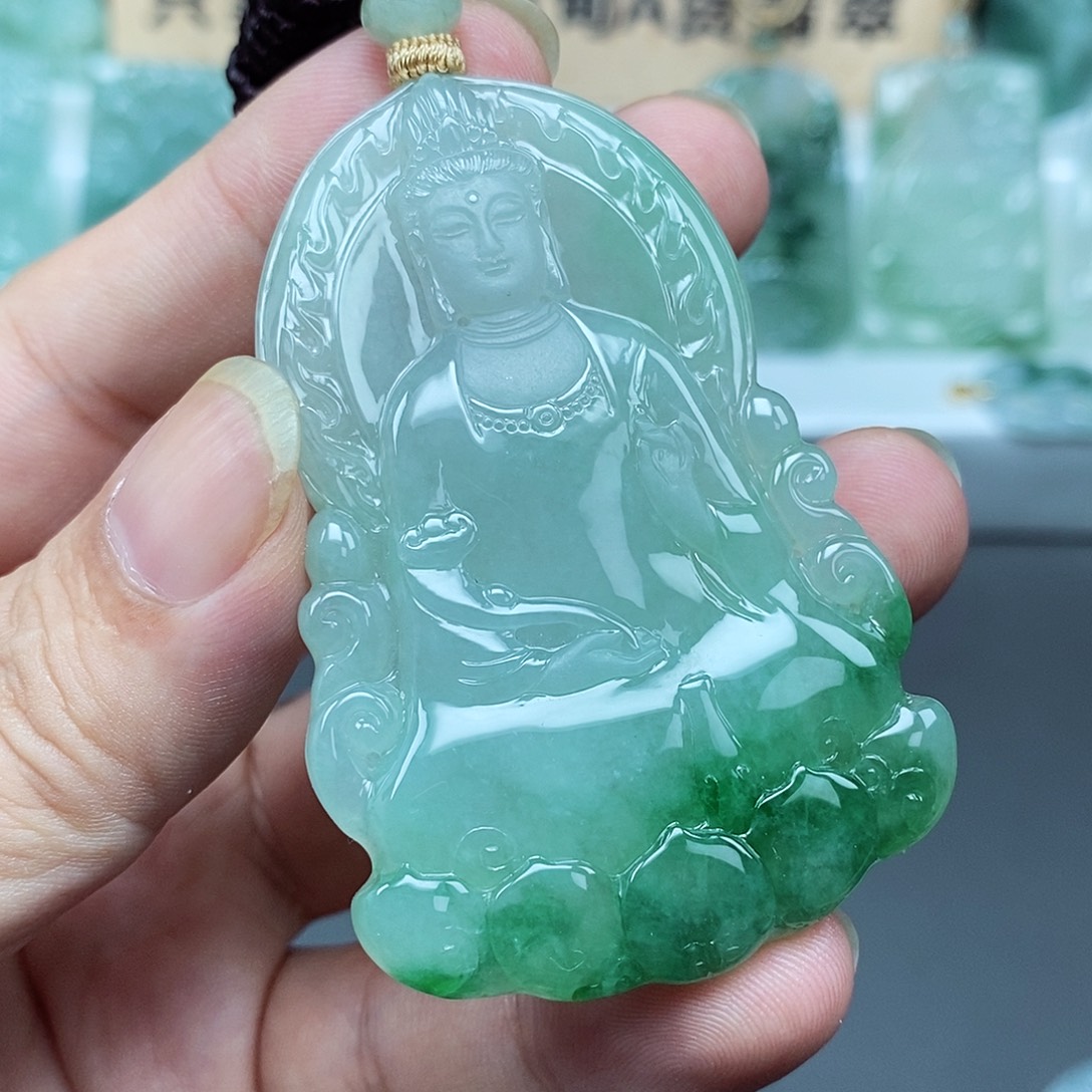 清***歌颈饰未镶嵌翡翠翡翠