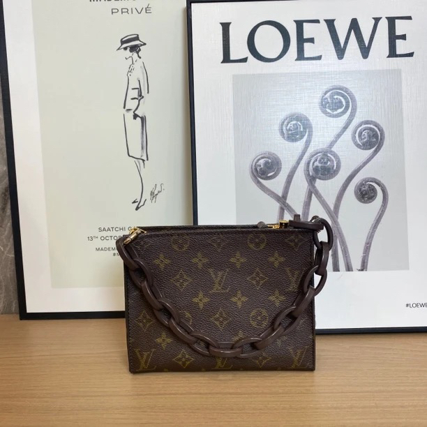 修复品LouisVuitton /路易威登老花19洗漱手拿包