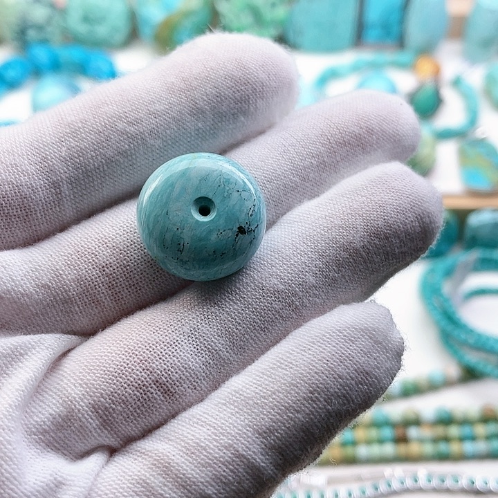 绿松石配饰未镶嵌