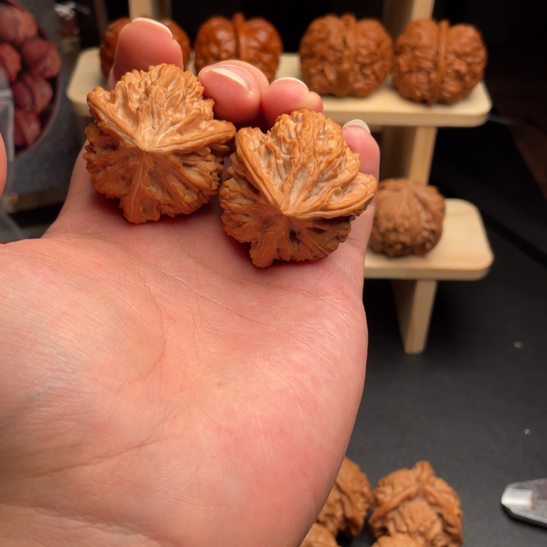 是***呀核桃文山三棱全品无修