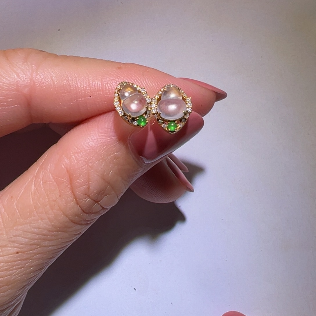 翡翠颈饰18K金镶嵌耳钉