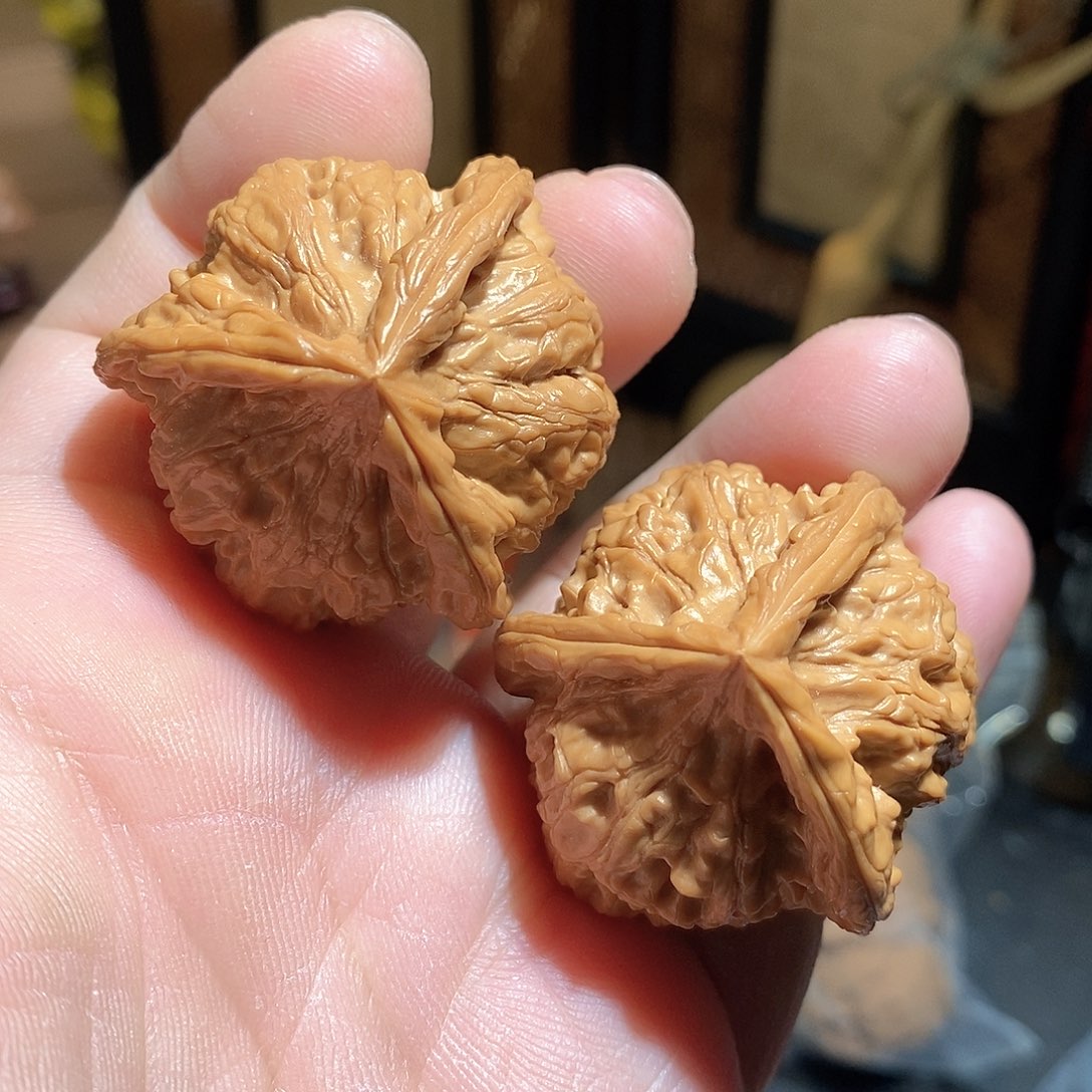 文玩核桃把件41玉玺三棱全品