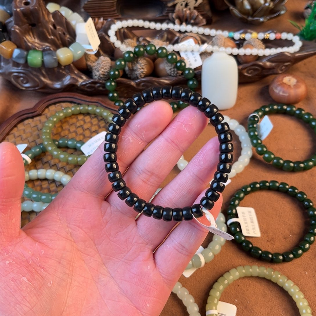 和田玉未镶嵌手链