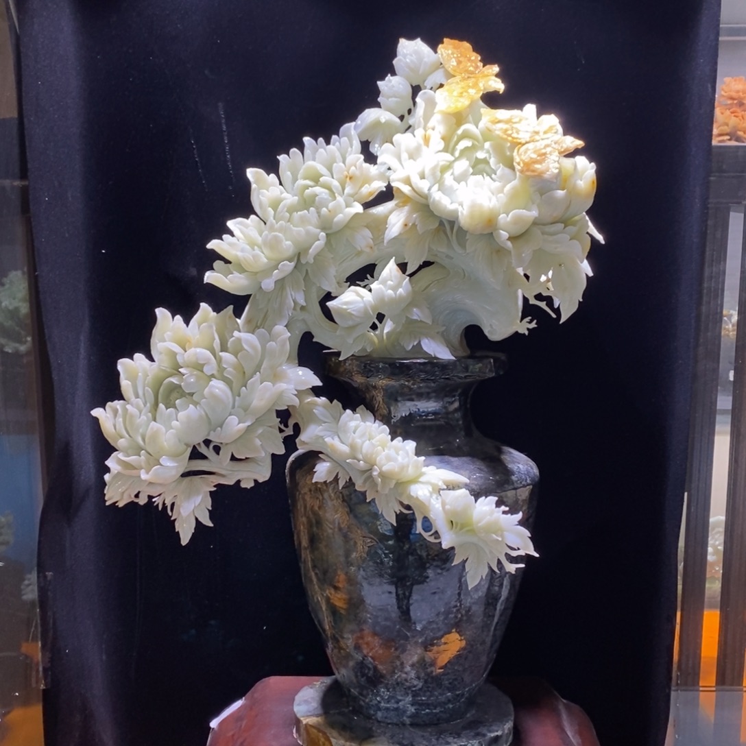 蛇纹石玉未镶嵌珠宝奇石