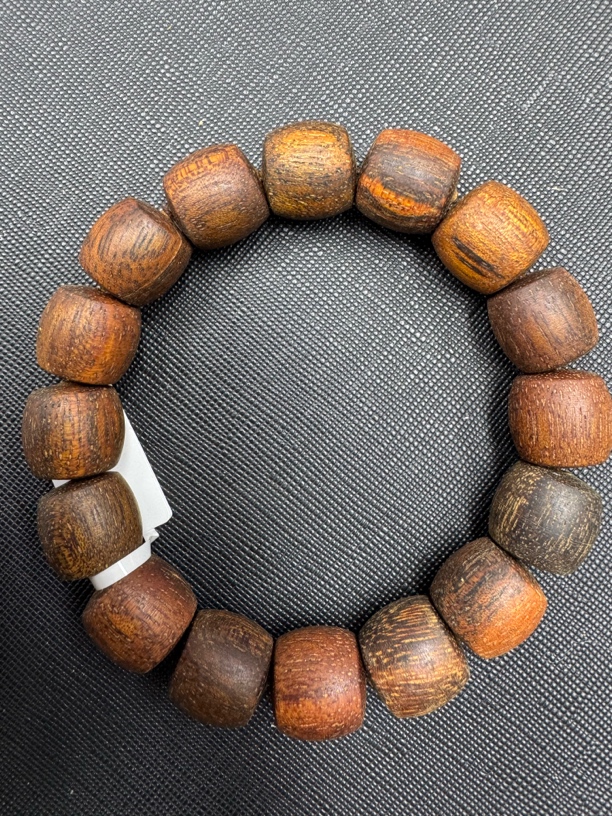 578沉木桶珠手串