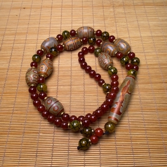 玛瑙/玉髓颈饰未镶嵌