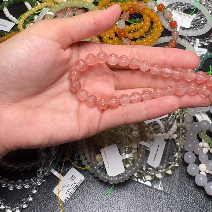 陈***y南红玛瑙未镶嵌手链