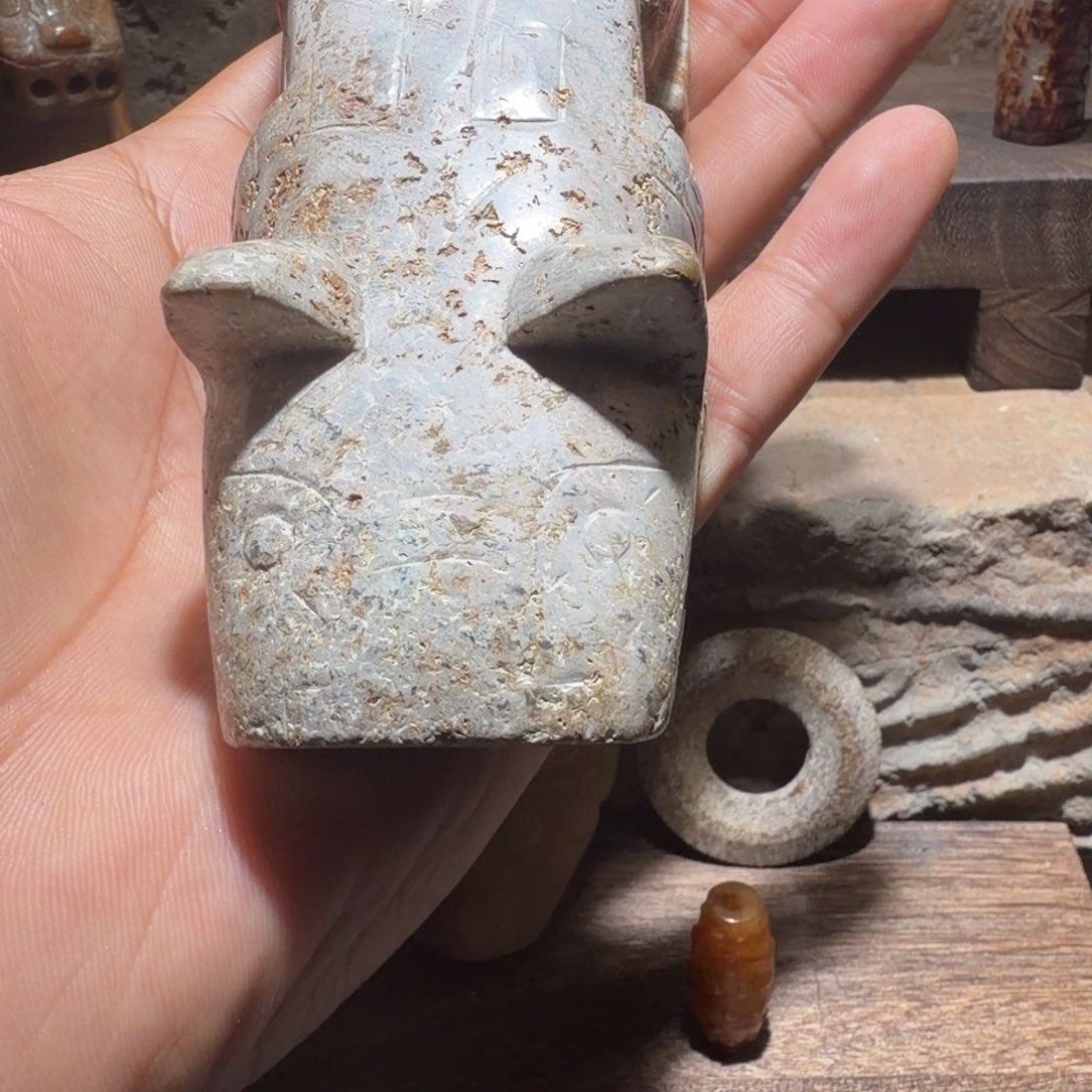 甜***瓜和田玉（糖玉）未镶嵌颈饰