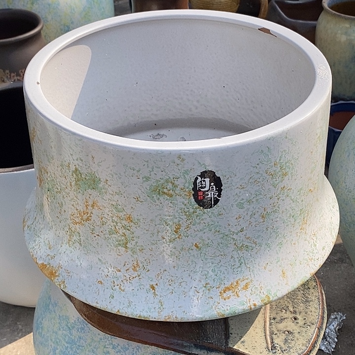 花盆紫砂口30.5高度23瑕疵