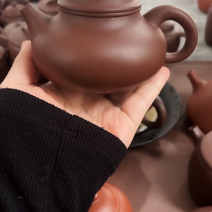 流****紫砂茶壶容天，半手工制作…………