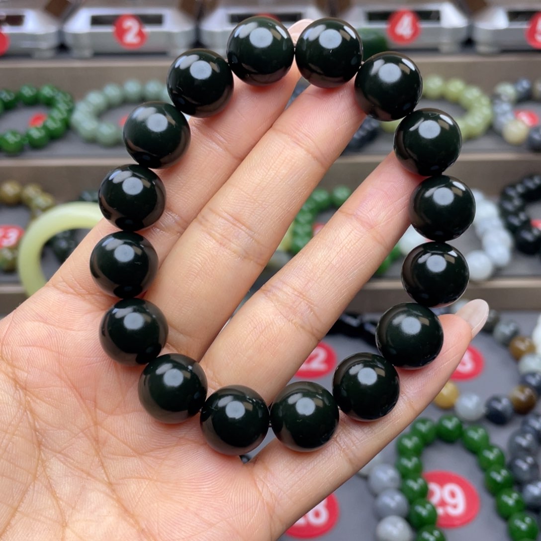 未镶嵌手串和田玉晓*