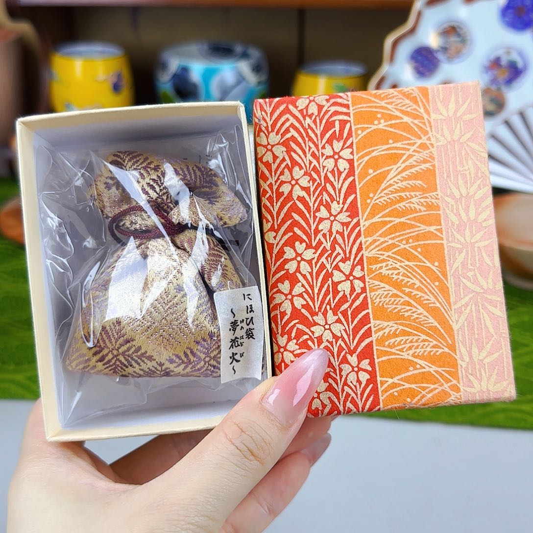 它家陶瓷真是太美啦！！白檀、荔枝