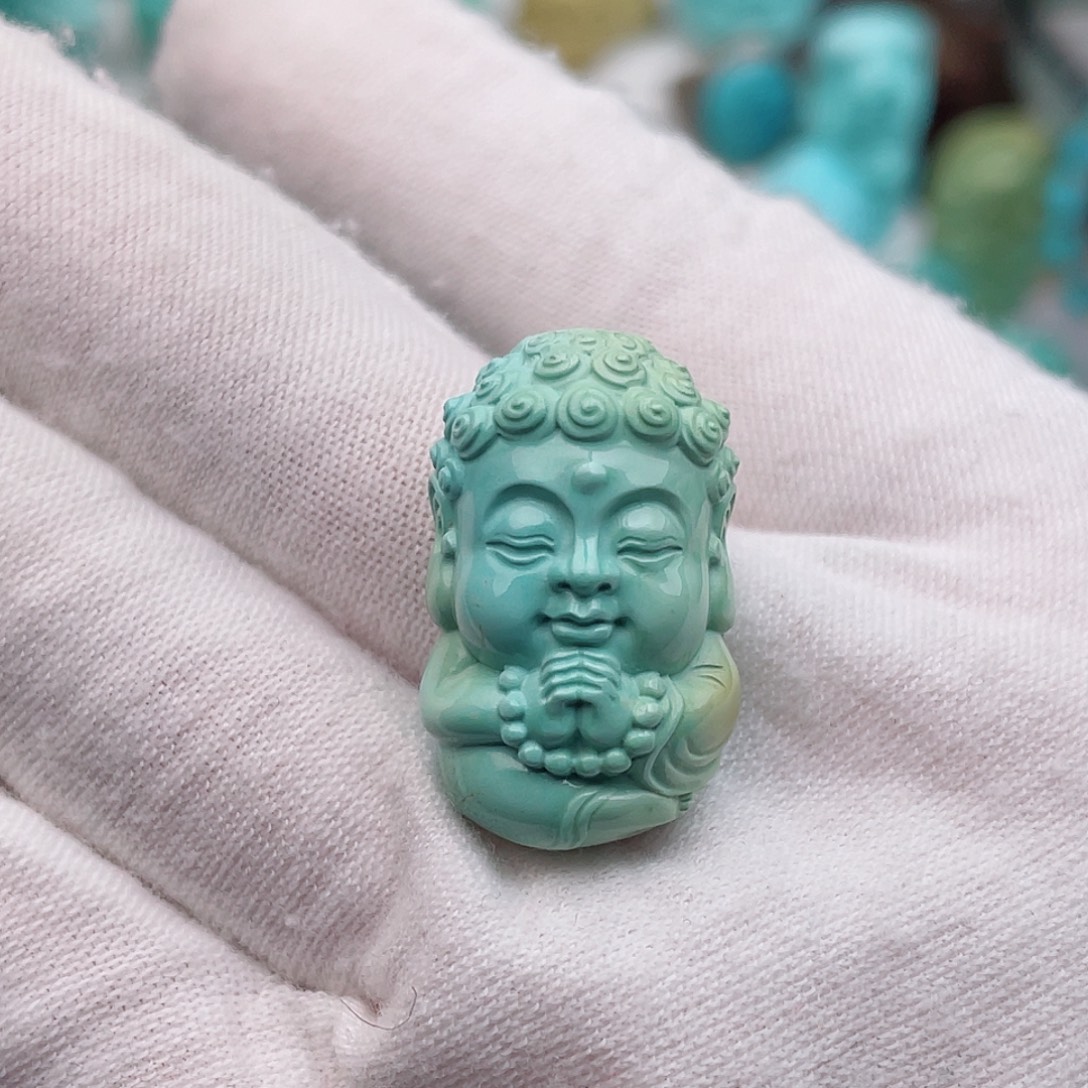 绿松石未镶嵌颈饰