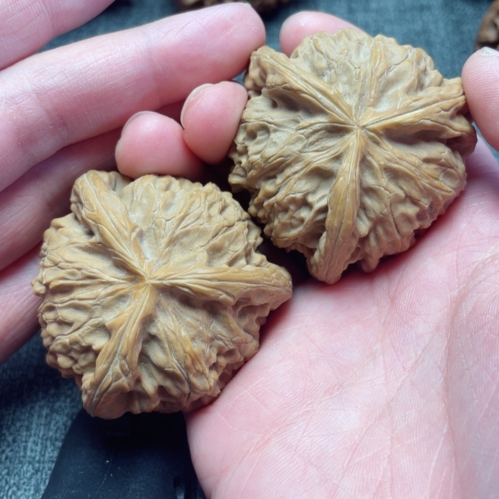 前**锦工艺三棱宫灯三棱