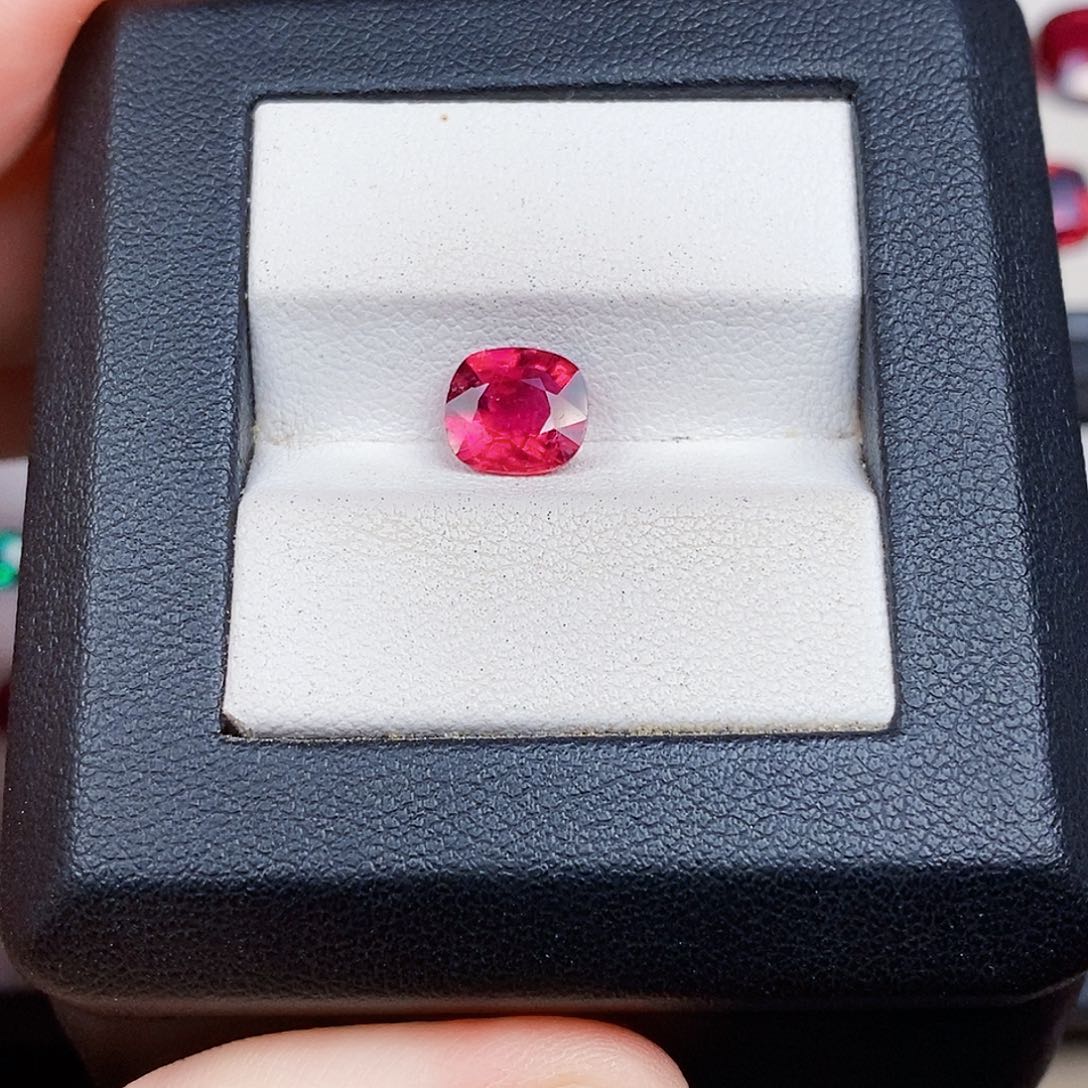 未镶嵌裸石碧玺1.5ct